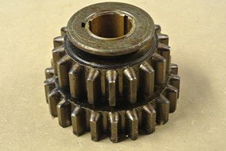 GEAR TRANSMISSION REVERSE IDLER W/BUSHING