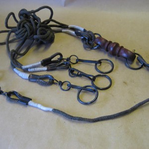 ANTENNA ROPE HOLD DOWN ASSY