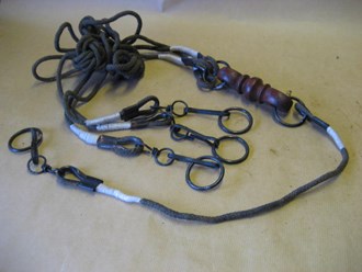 ANTENNA ROPE HOLD DOWN ASSY