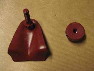 BRACKET W. SHIELD SWING ARM W/STUD