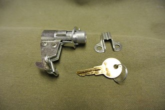 LOCK TOOL COMPARTMENT LID
