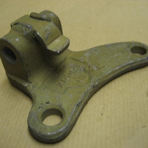BRACKET ADJUSTING SCREW ASY INTERNAL