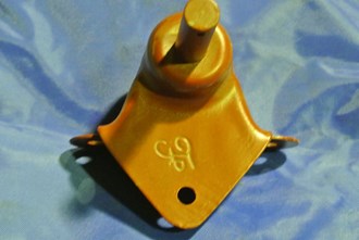 BRACKET, SHOCKABSORBER REAR RH GPW