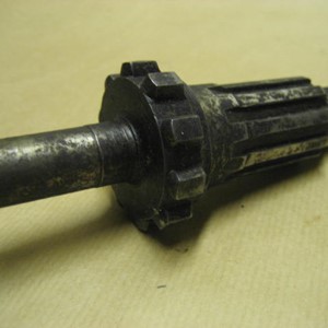 SHAFT CLUTCH GIR OUTPUT FRONT